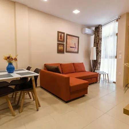 La Petit Maison Daire *